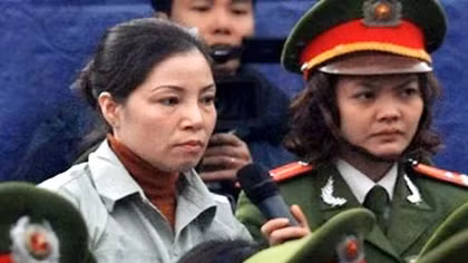 "Quái chiêu" của các "nữ quái" và số phận những đứa trẻ sinh ra từ ngục tối