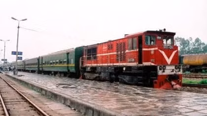 Lập thêm tàu phục vụ hành khách dịp cuối năm