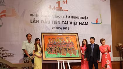 5 tác phẩm nghệ thuật được bán đấu giá thành công