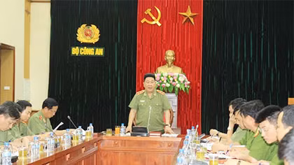 Thứ trưởng Bùi Văn Thành kiểm tra tiến độ triển khai Dự án Cụm Kho, Trường CAND tại Hà Nam