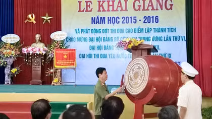 Trường Trung cấp Cảnh sát giao thông khai giảng năm học mới 2015-2016