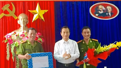 Bí thư Thành ủy Đà Nẵng khen thưởng đơn vị phá án