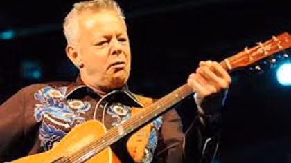 Huyền thoại guitar Tommy Emmanuel sắp biểu diễn ở Việt Nam
