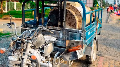 Xe ba gác bất ngờ bốc cháy trên đường quốc lộ