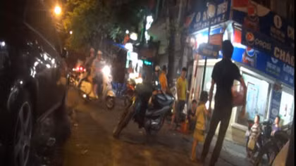 Xâm nhập đường dây chăn dắt trẻ em bán kẹo cao su ở Hà Nội