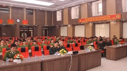 Bồi dưỡng kiến thức quốc phòng và an ninh cho Cảnh sát PCCC các tỉnh, thành phố 