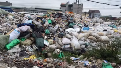 Nỗi buồn làng mang tên “thành phố rác”