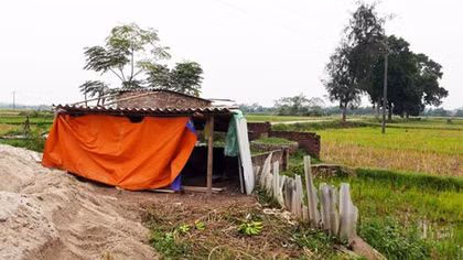 Lạnh người với cái lán đầy xi-lanh của nghi phạm đâm cả gia đình ở Thạch Thất