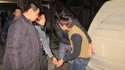 Những cuộc gọi ru ''con mồi'' vào ''ma trận''