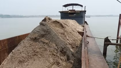 Dừng hoạt động khai thác cát “tận thu” của Công ty Biên Giới