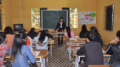 Lớp học của những mảnh đời lầm lỡ