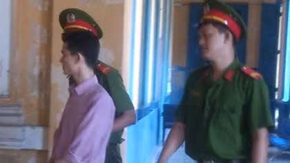 Giám đốc truyền thông ‘ăn’ thời lượng phát sóng 