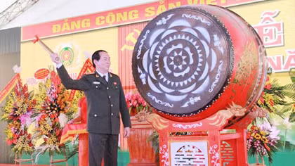 Bộ trưởng Trần Đại Quang đánh trống khai giảng năm học mới của Học viện Chính trị CAND