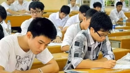 Thí sinh sẽ bị tước quyền dự thi THPT quốc gia trong 2 năm nếu giả mạo hồ sơ