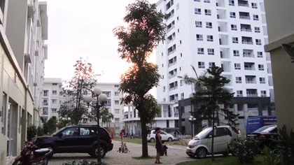 Lãi suất giảm 'bẩy' thị trường bất động sản khởi sắc