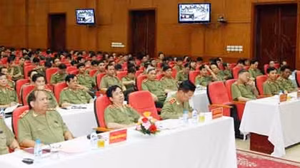 Tổ chức Hội nghị học tập, quán triệt thực hiện Nghị quyết lần thứ 10 Ban chấp hành Trung ương Đảng (khóa XI)