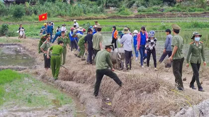 Bám dân làm tốt công tác an ninh trên địa bàn