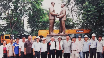 Người của những bức tượng đồng tuyệt tác
