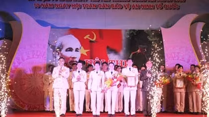 Hội thi “CAND làm theo lời Bác, vì nước quên thân vì dân phục vụ”