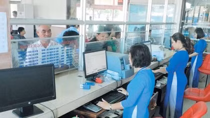 Mua vé tàu Tết sẽ được giao vé miễn phí trong phạm vi 7km
