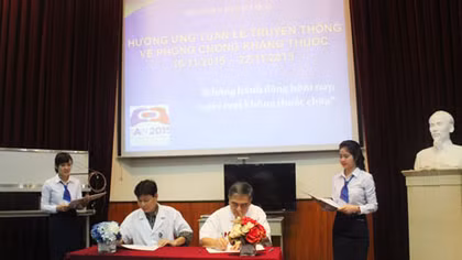 Bệnh viện Việt Đức cam kết sử dụng kháng sinh có trách nhiệm