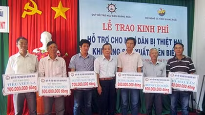 Gần 5 tỷ đồng hỗ trợ ngư dân bị tai nạn trên biển