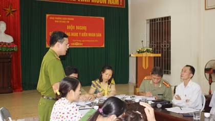 Nghe dân, để tự nắn mình