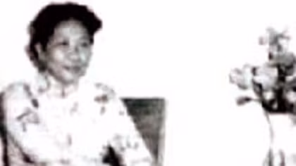 Cô đào siêu hạng ẩn sau màn nhung