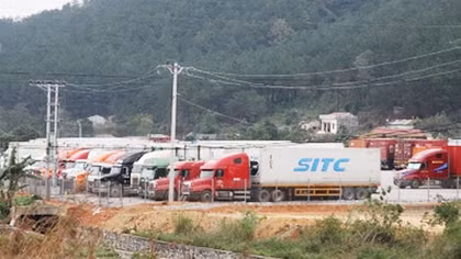 Không được tái xuất hàng hóa qua Co Sa, Lạng Sơn