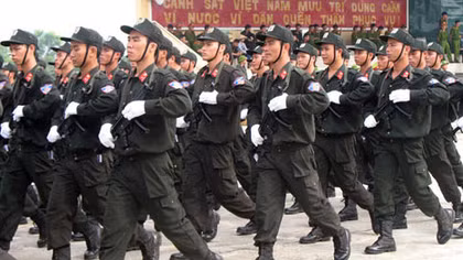Quy định sử dụng súng và nổ súng đối với lực lượng thi hành nhiệm vụ