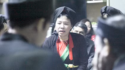 Lại chuyện cho Quan họ tiền