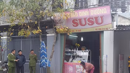 Không xin được tiền, rút dao đâm chủ quán