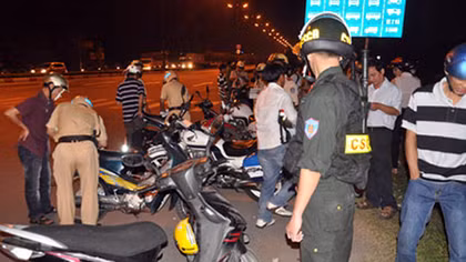 TP Hồ Chí Minh ra quân trấn áp tội phạm, tệ nạn