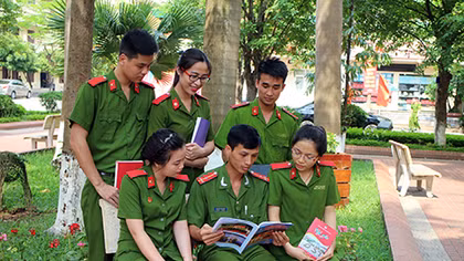 Những sinh viên Cảnh sát điển hình D37 trước ngày "ra lò"