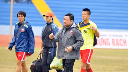 Nỗi niềm thầy trẻ cầm quân V.League