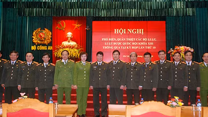 Phổ biến, quán triệt nội dung cơ bản các đạo luật được Quốc hội Khóa XIII thông qua