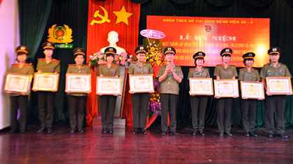 Đoàn viên thanh niên Bệnh viện 30/4 mít tinh Kỷ niệm 85 năm Ngày thành lập Đoàn