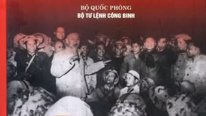 Xuất bản cuốn sách “Bác Hồ với Bộ đội Công binh, Bộ đội Công binh với Bác Hồ”
