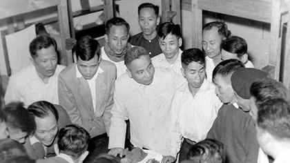 Những bài học sâu sắc của Bộ trưởng Trần Quốc Hoàn trong phát triển lý luận CAND 