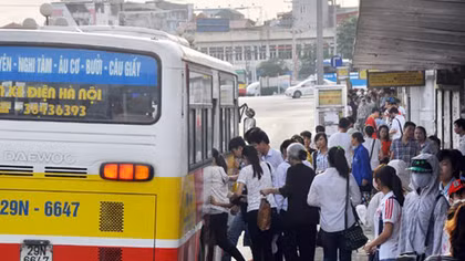 Bài 1: Thực lực phương tiện giao thông công cộng của Hà Nội