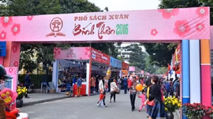 Hà Nội khai mạc phố Sách Xuân Bính Thân