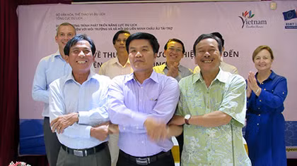 Xây dựng thương hiệu điểm đến mới của 3 tỉnh duyên hải miền Trung