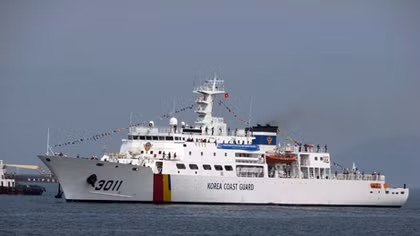 Tàu huấn luyện Badaro (Hàn Quốc) thăm hữu nghị Đà Nẵng
