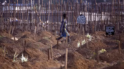 Nạn đào trộm mộ nạn nhân Ebola ở Sierra Leone