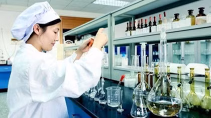 Giám sát việc thu gom, tiêu hủy hóa chất hết hạn sử dụng tại các phòng thí nghiệm