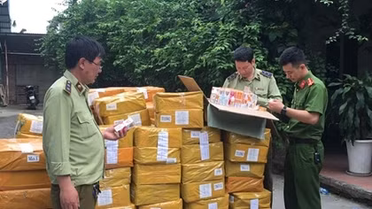 Thu giữ gần 14 nghìn lọ tinh dầu thuốc lá điện tử trị giá hàng tỷ đồng