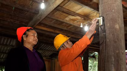 100% xã đã có điện lưới quốc gia