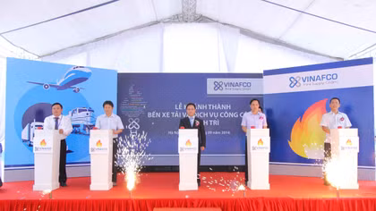 Khánh thành bến xe tải và dịch vụ công cộng Thanh Trì