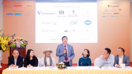 Duyên dáng Việt Nam gộp 2 suất diễn làm 1 vào phút chót 