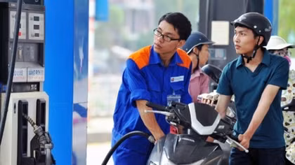 Tiếp tục giữ giá xăng dầu trong tháng 3